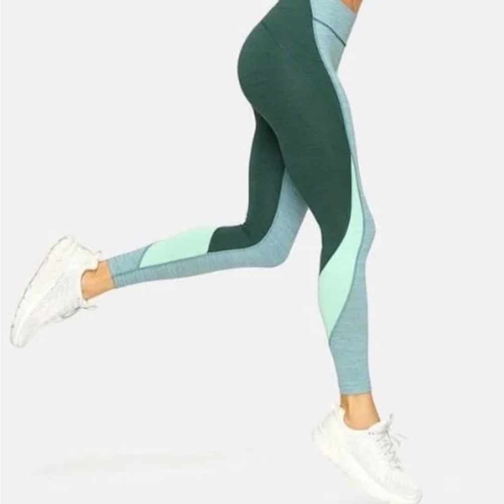 NWT outdoor voices 7/8 tech sweat zoom leggings